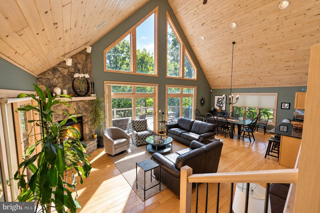 431 MOUNTAINTOP ROAD