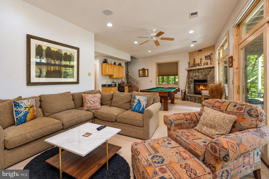 431 MOUNTAINTOP ROAD