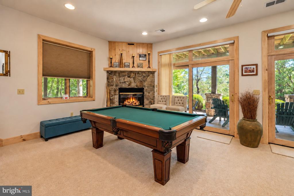 431 MOUNTAINTOP ROAD
