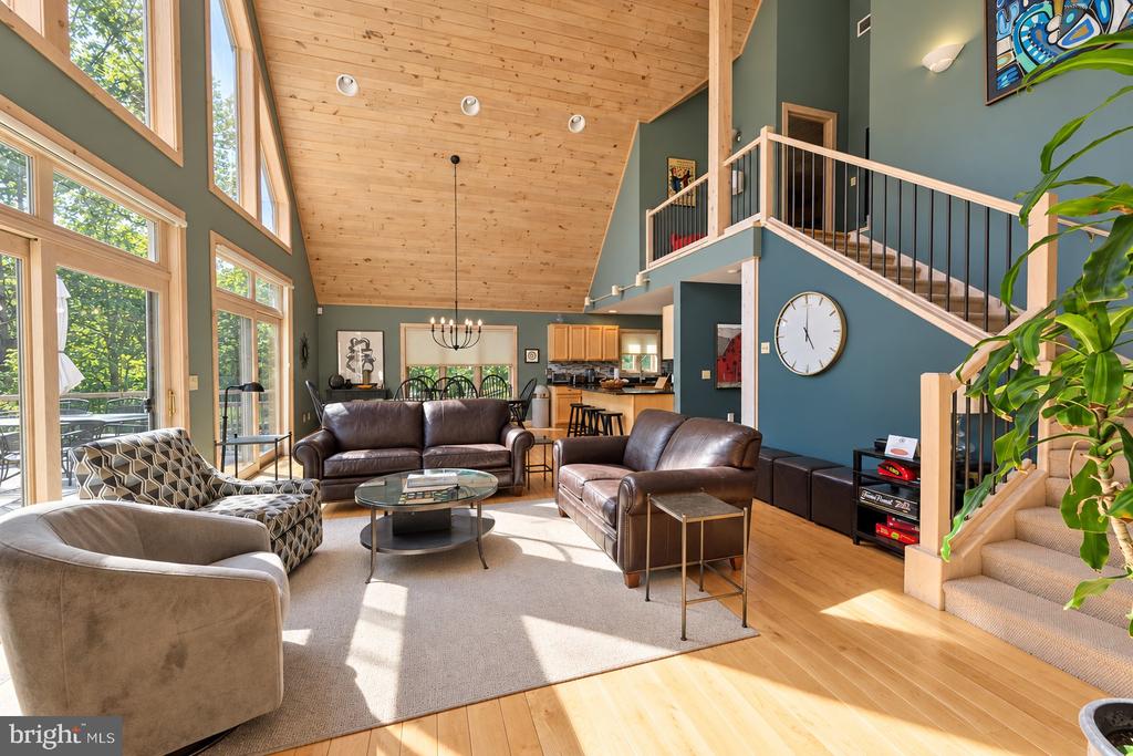 431 MOUNTAINTOP ROAD