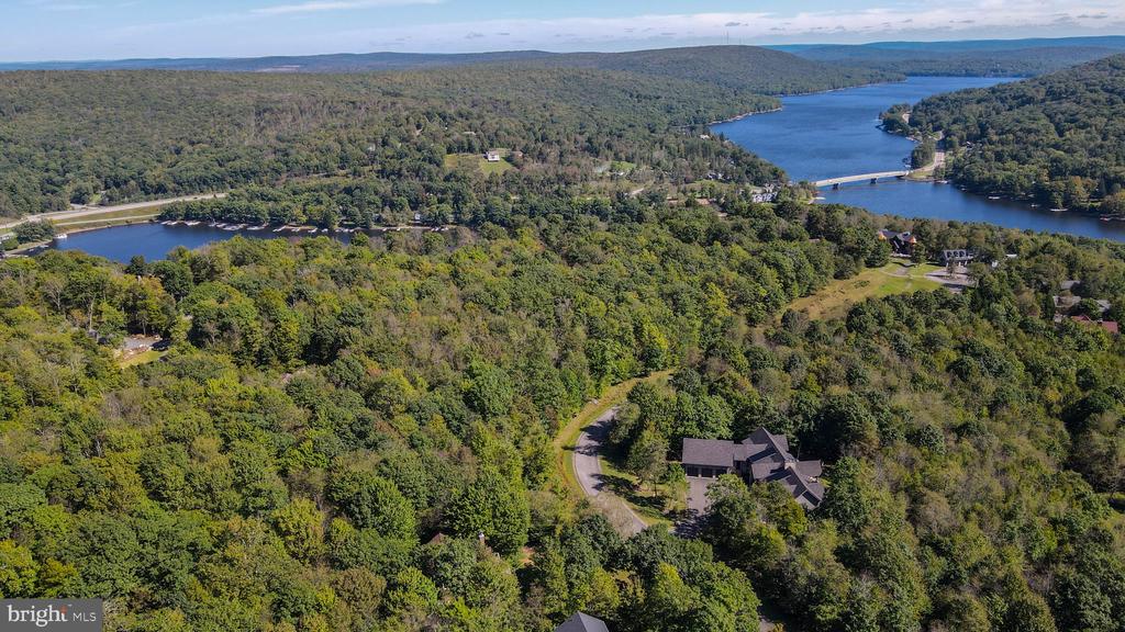 431 MOUNTAINTOP ROAD