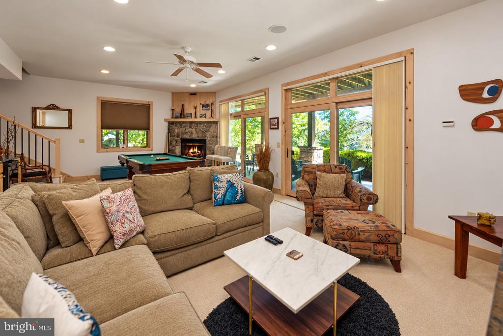 431 MOUNTAINTOP ROAD
