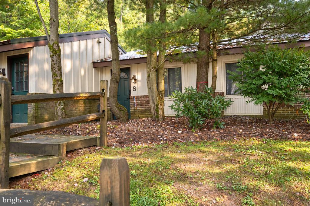 1724 MOSSER ROAD Unit: 8