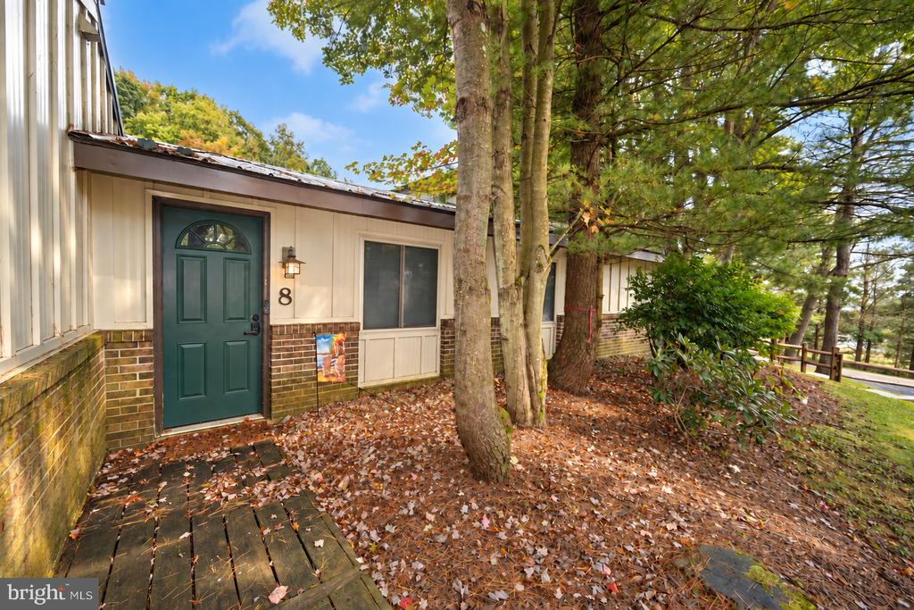 1724 MOSSER ROAD Unit: 8