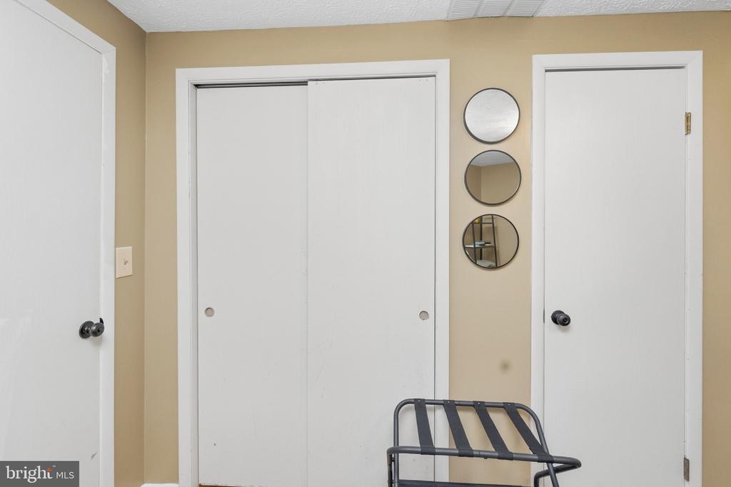 1724 MOSSER ROAD Unit: 8