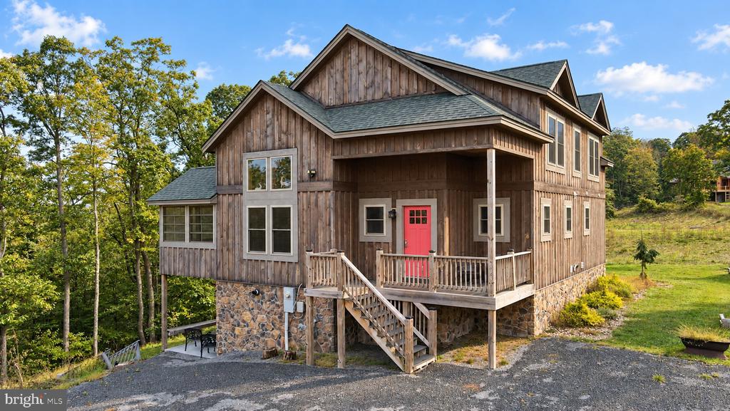 698 N CAMP ROAD