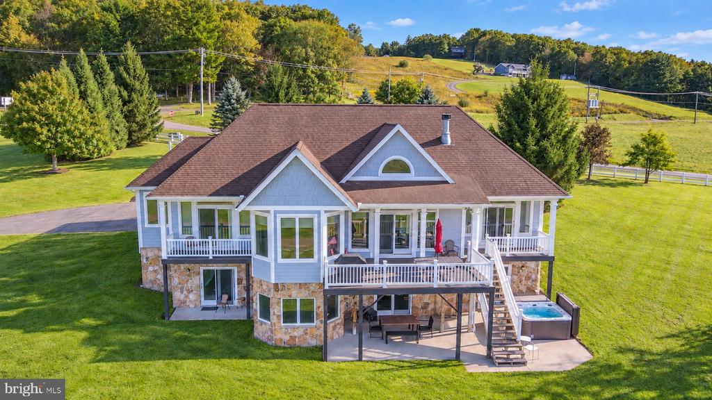 64 POND COURT