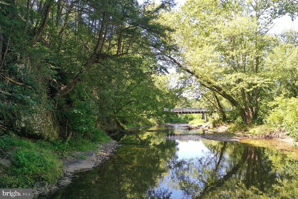Pecktonville Rd