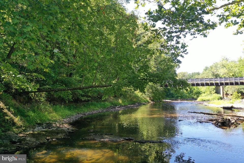 Pecktonville Rd