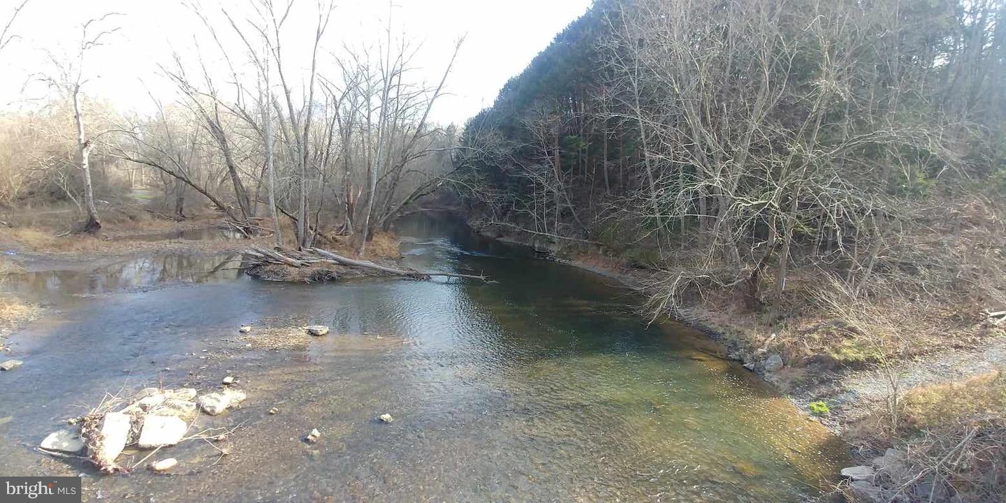 Pecktonville Rd