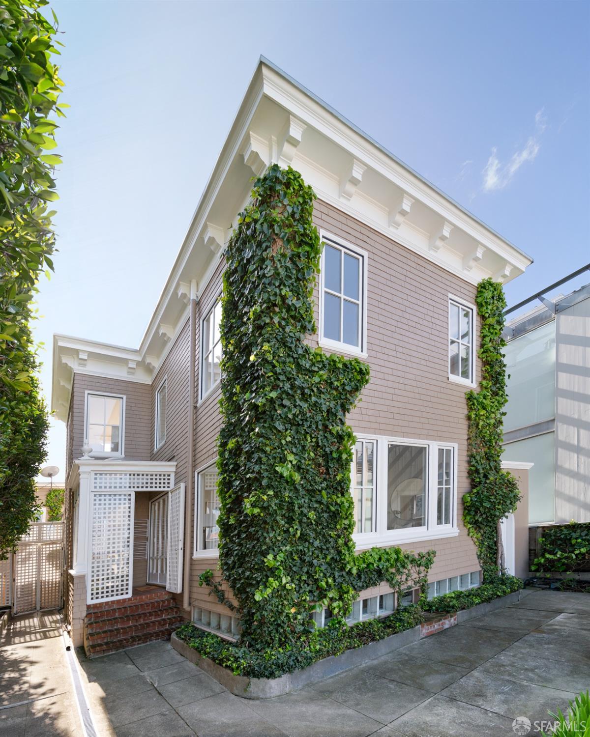 273 Chestnut Street