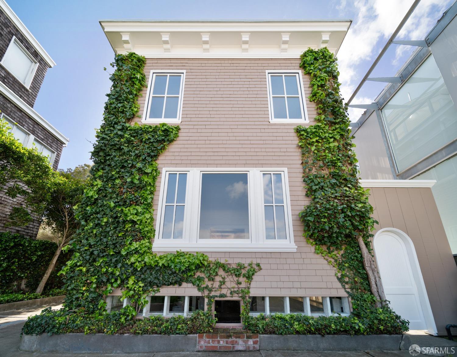 273 Chestnut Street