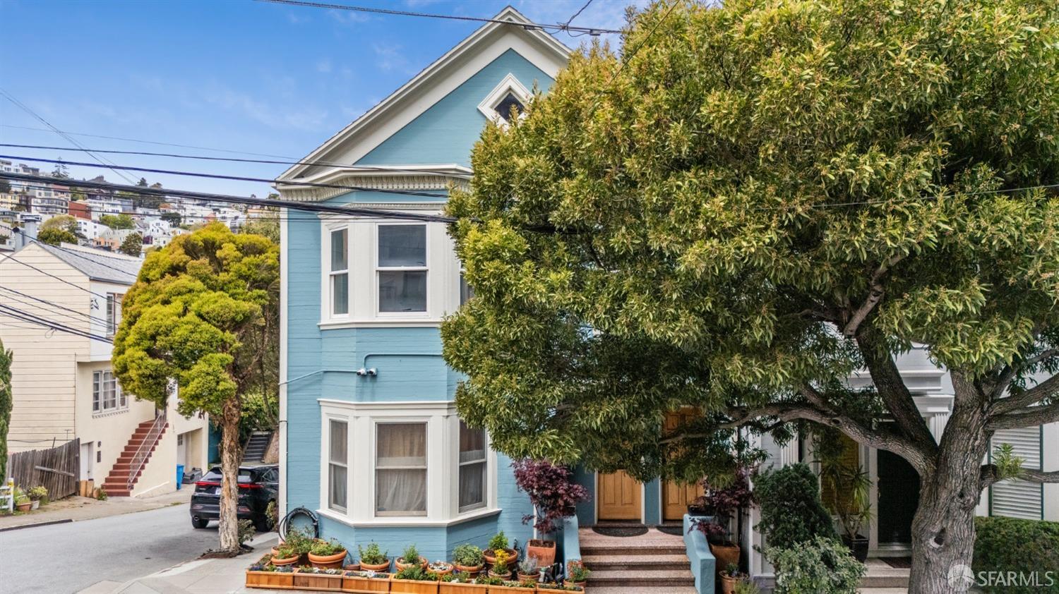 96 Caselli Avenue