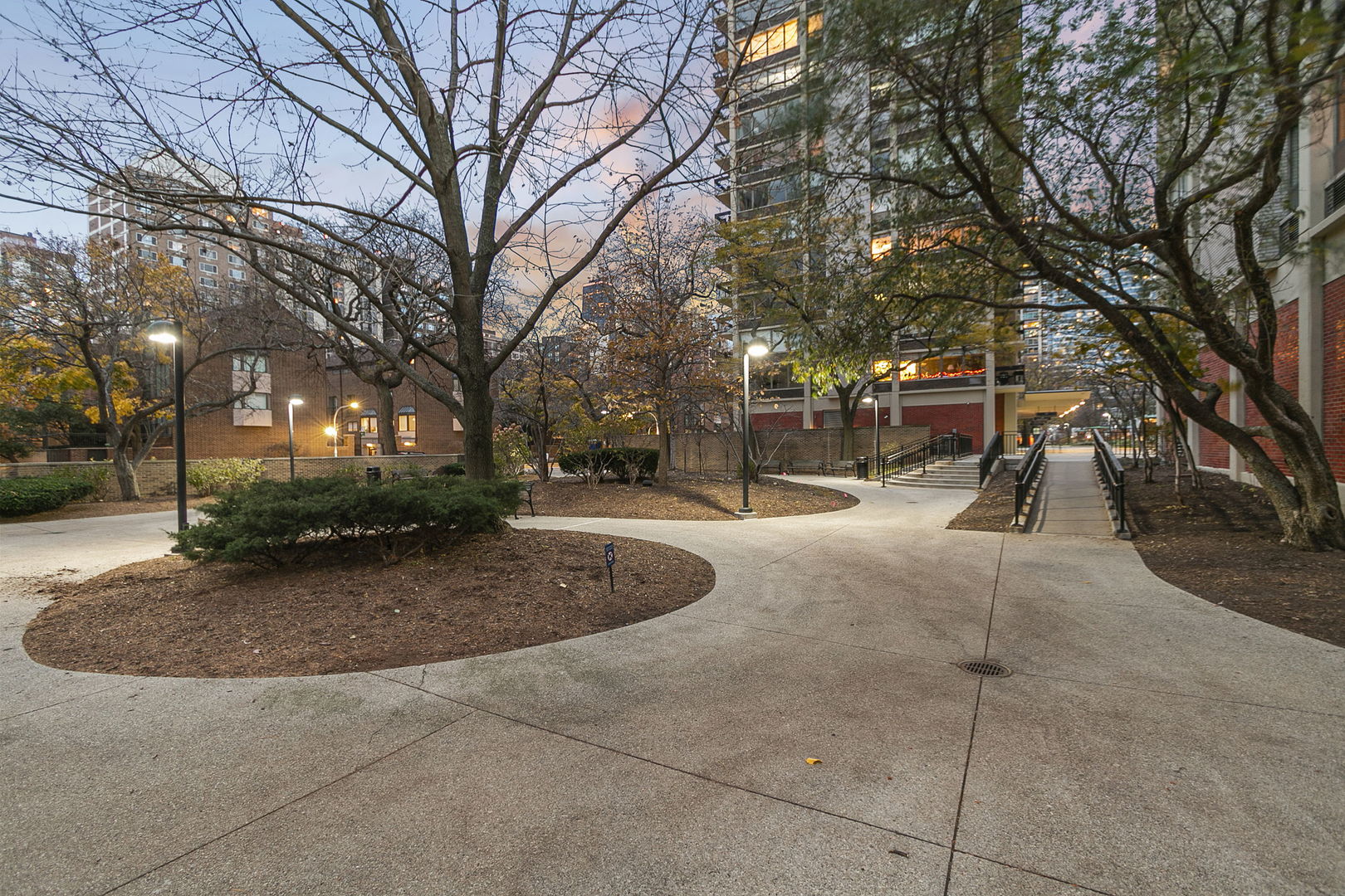 1360 N Sandburg Terrace Unit: 2503C