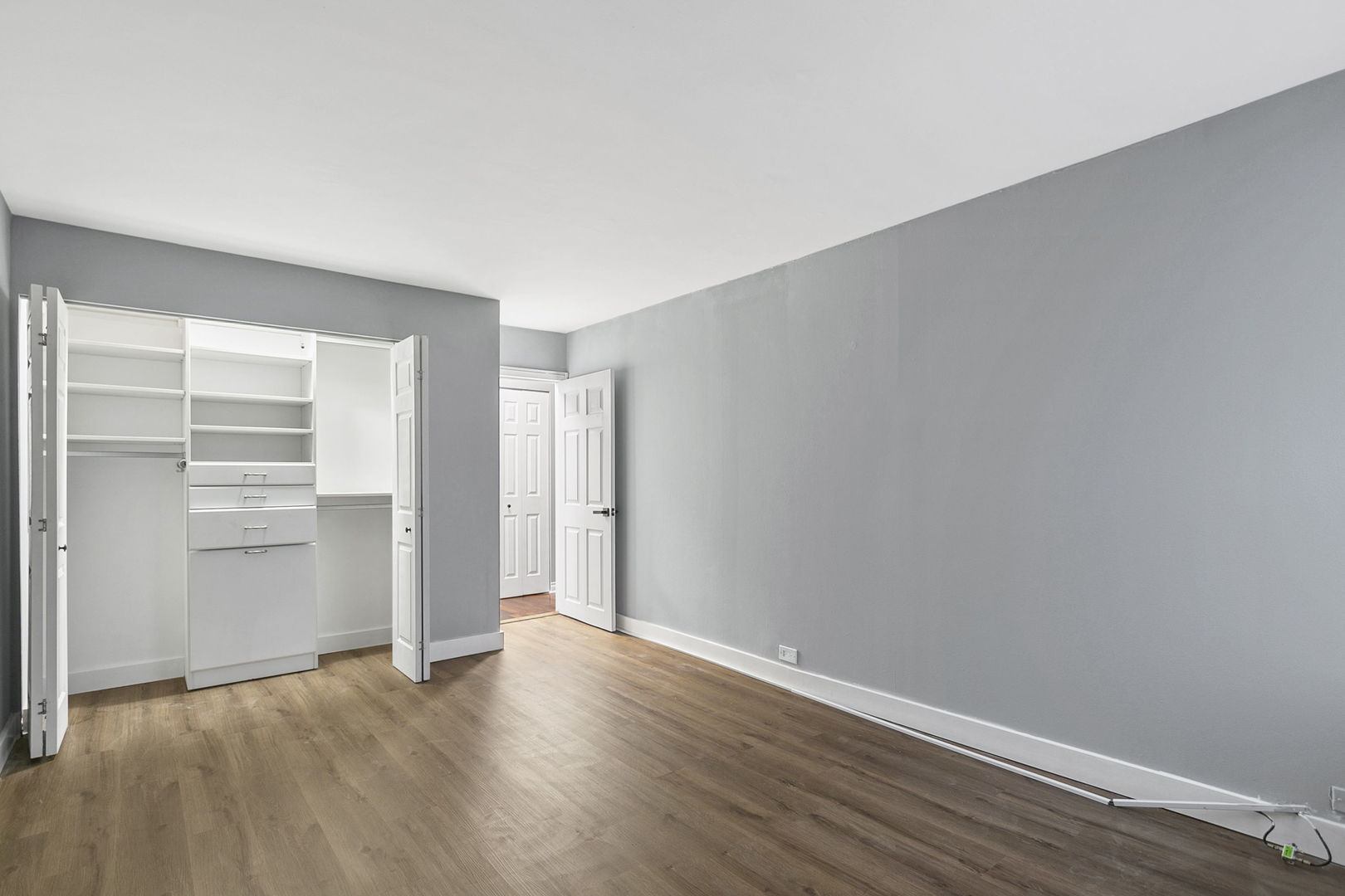 1360 N Sandburg Terrace Unit: 2503C