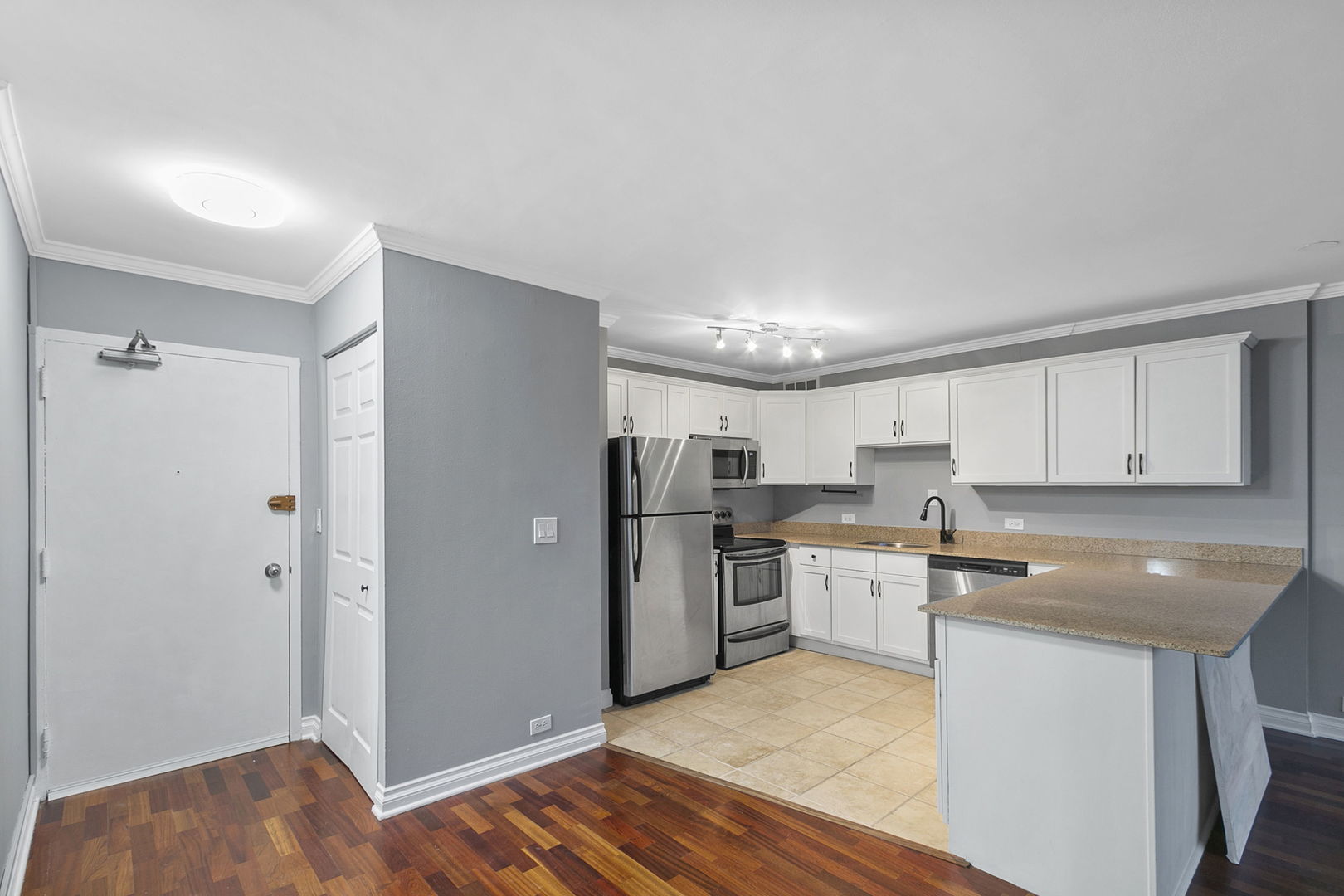 1360 N Sandburg Terrace Unit: 2503C