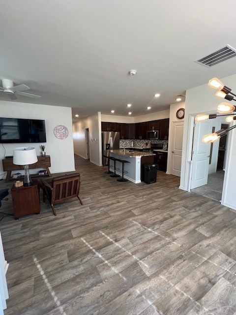 340 Sussex Lane