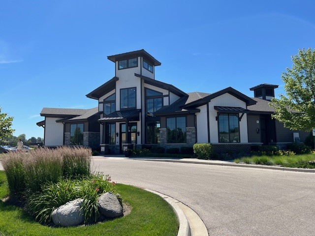 340 Sussex Lane