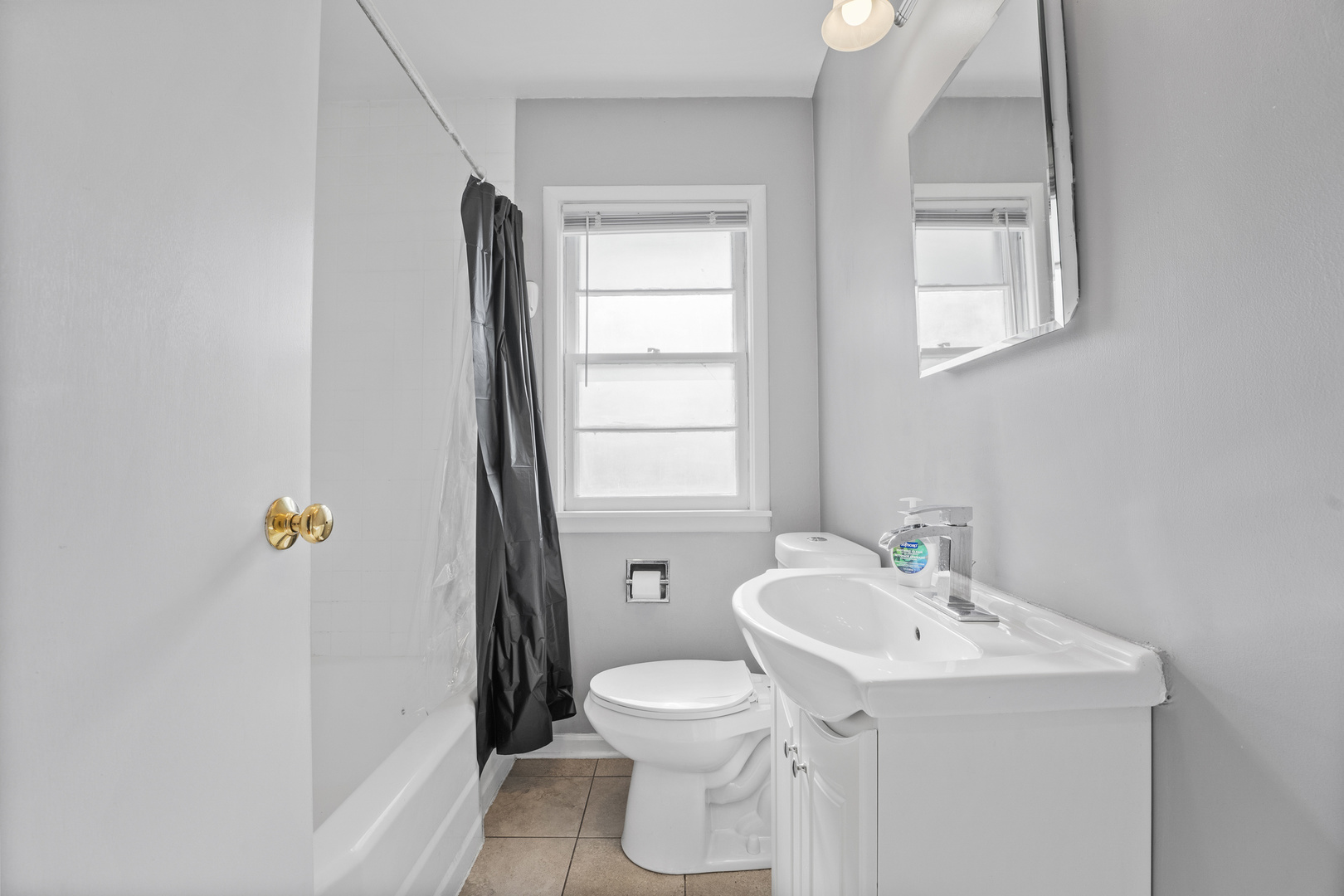 200 S Roselle Road