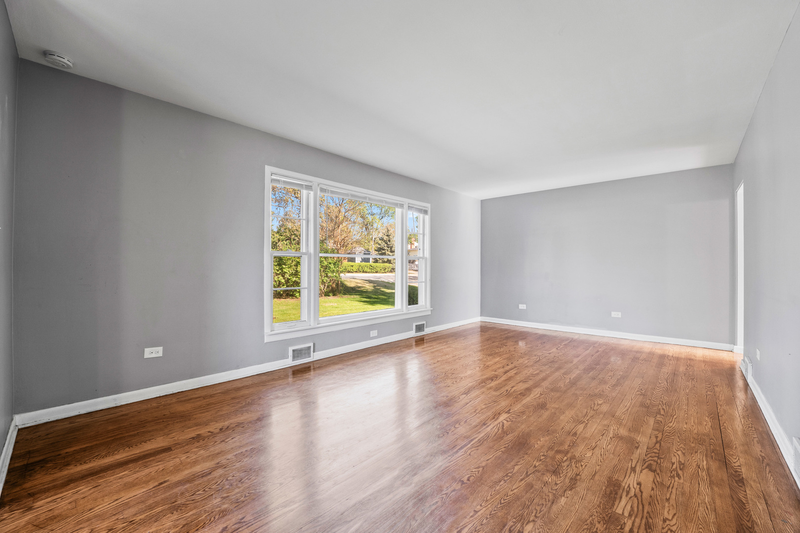 200 S Roselle Road