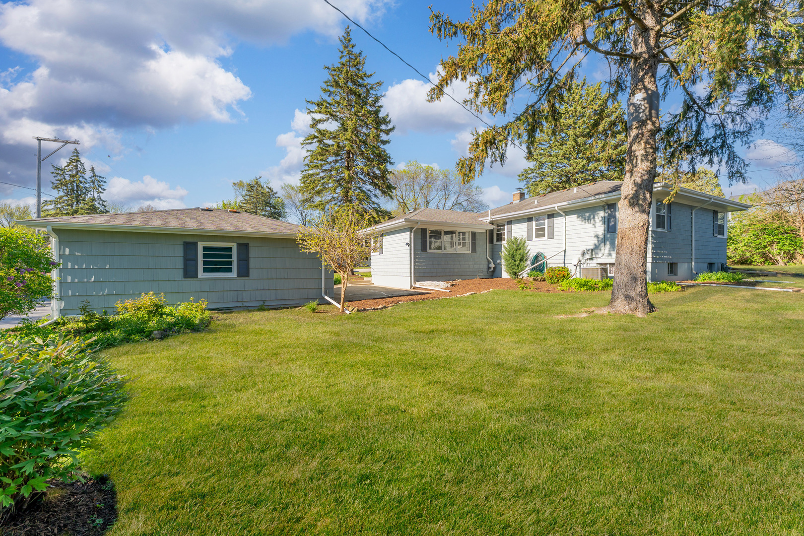 200 S Roselle Road