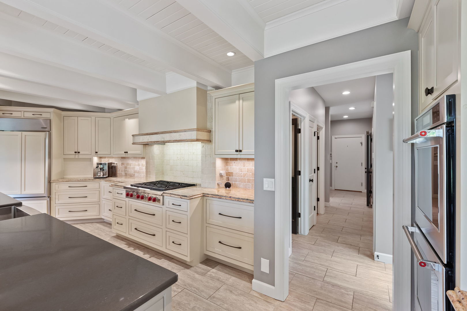 2S546 Heaton Drive