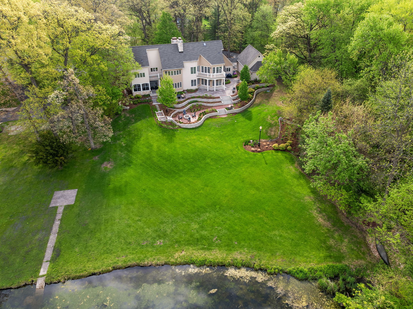 2S546 Heaton Drive