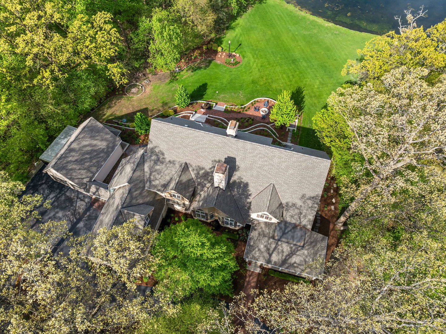 2S546 Heaton Drive