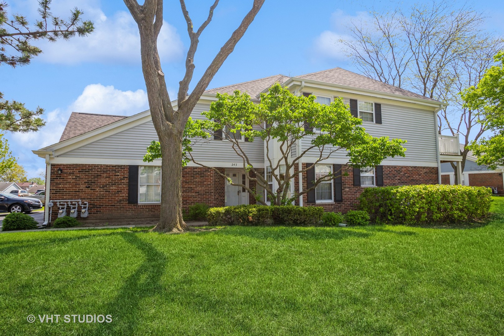 241 Green Knoll Lane Unit: 241