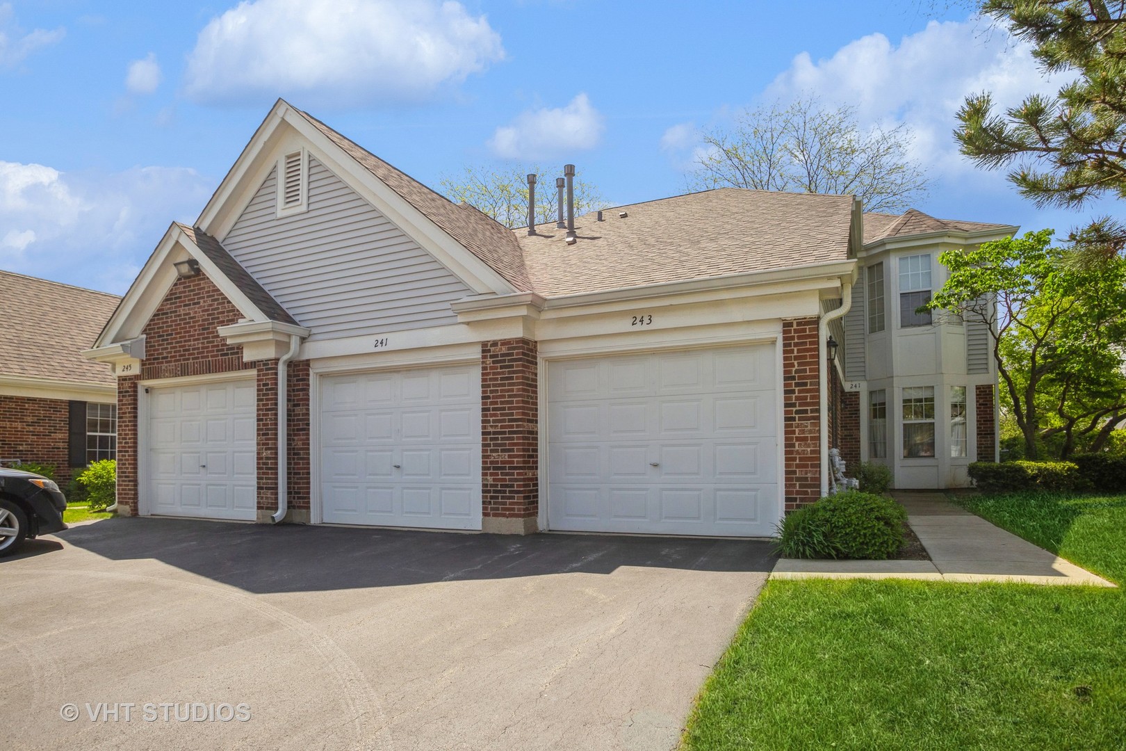 241 Green Knoll Lane Unit: 241