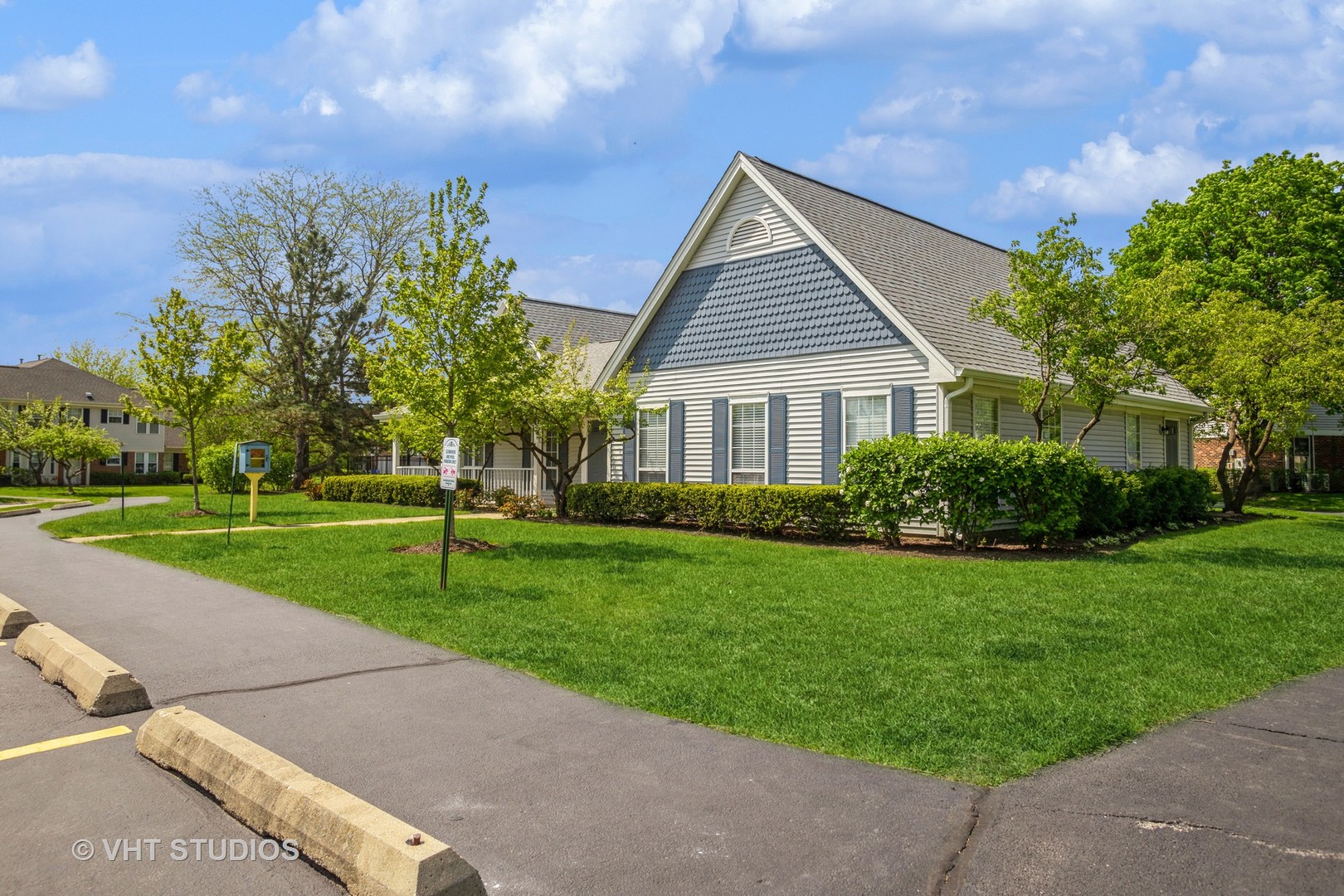 241 Green Knoll Lane Unit: 241