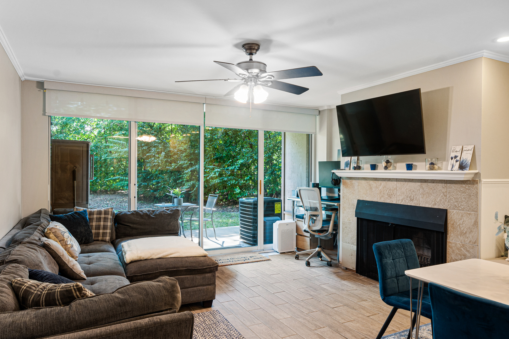 1811 Four Lakes Avenue Unit: 1H