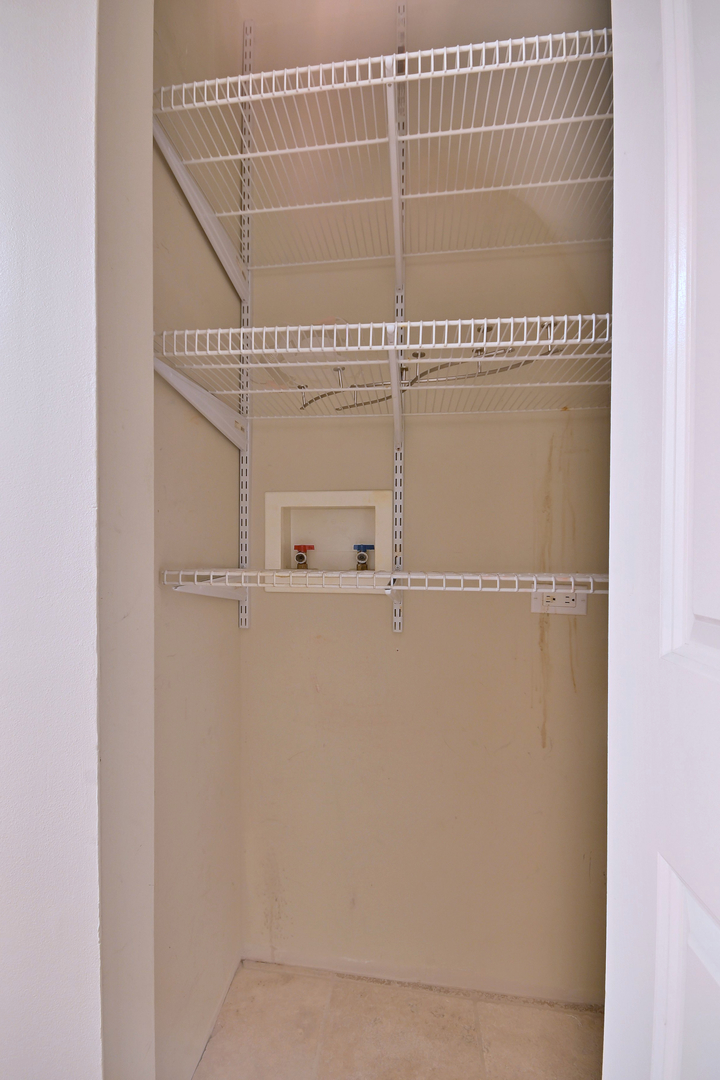 960 Beau Drive Unit: 205