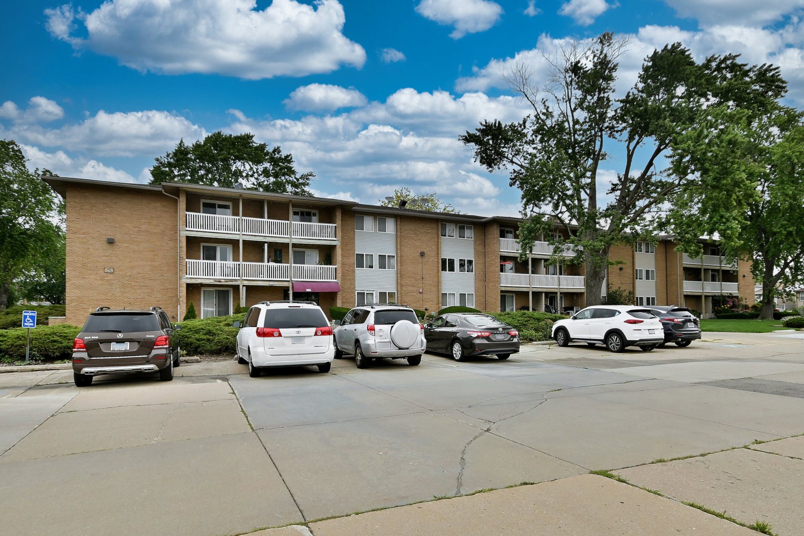 960 Beau Drive Unit: 205