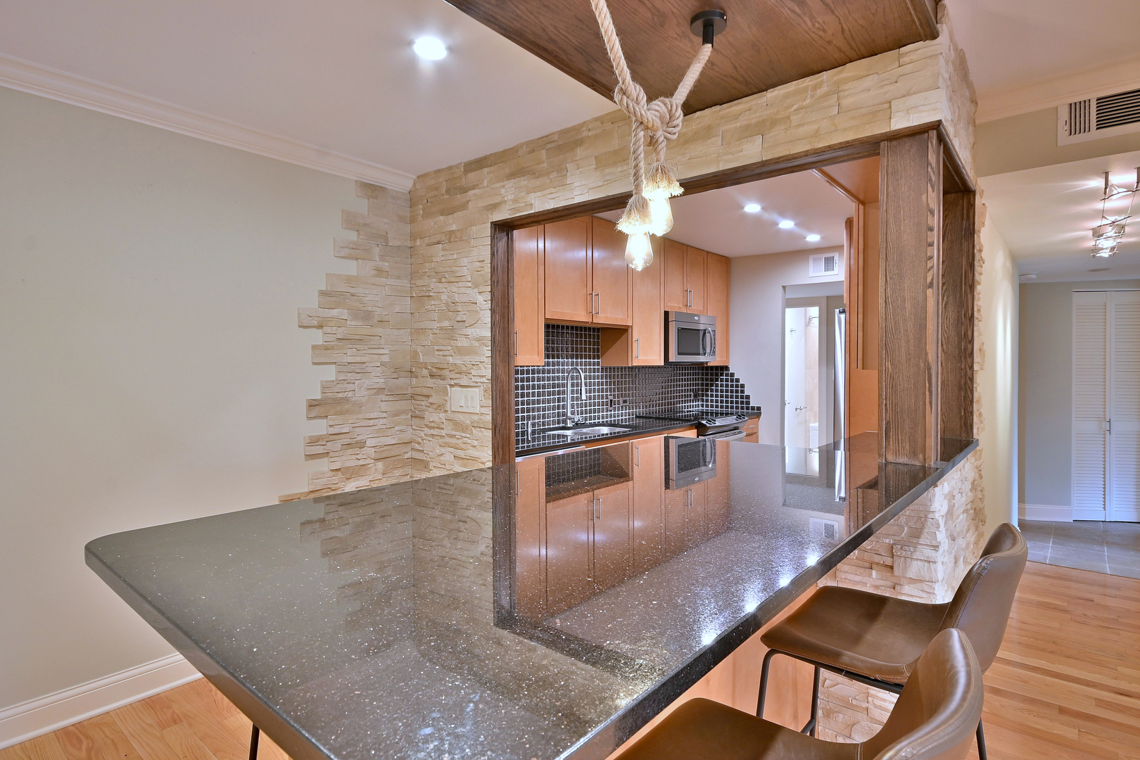 960 Beau Drive Unit: 205
