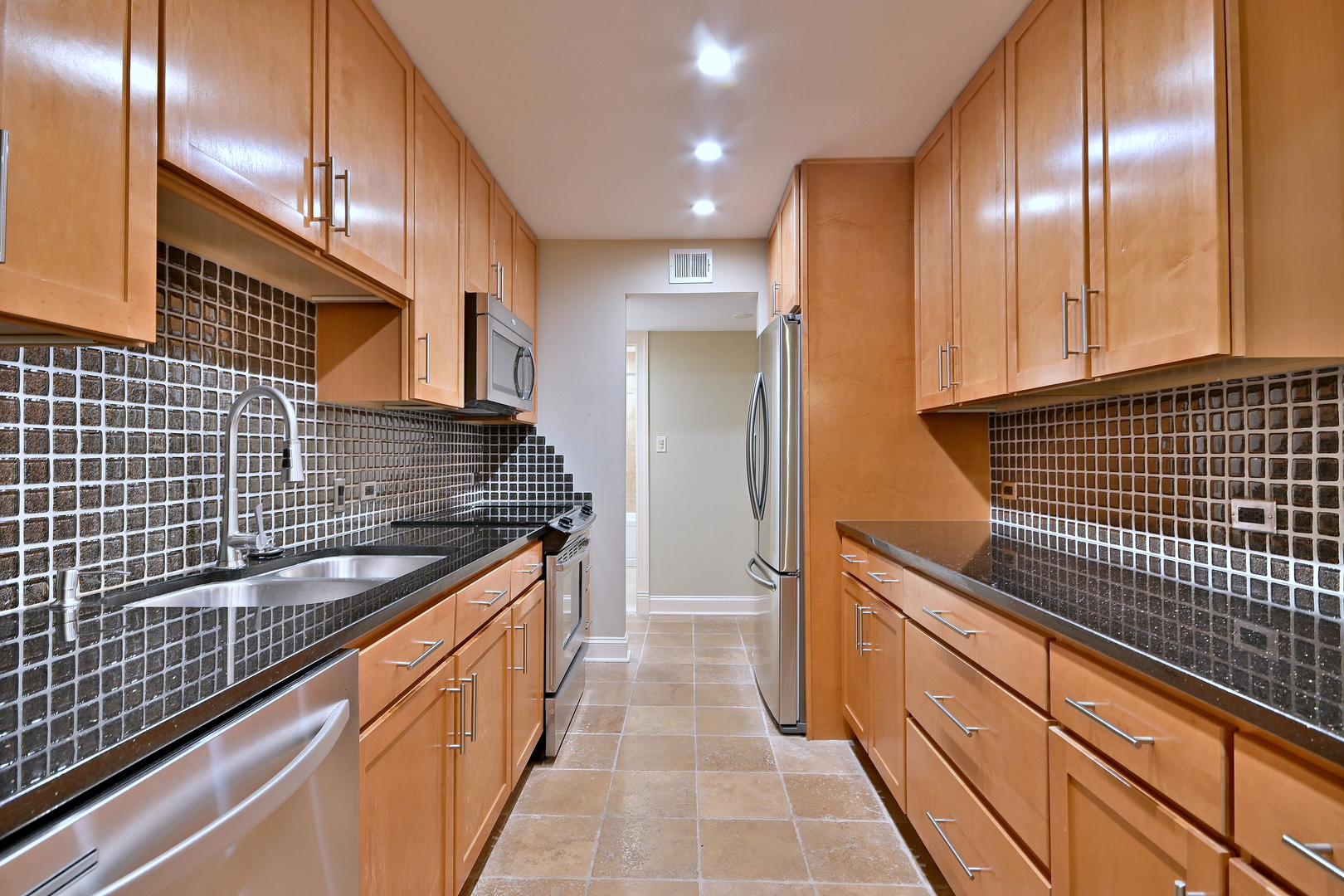 960 Beau Drive Unit: 205