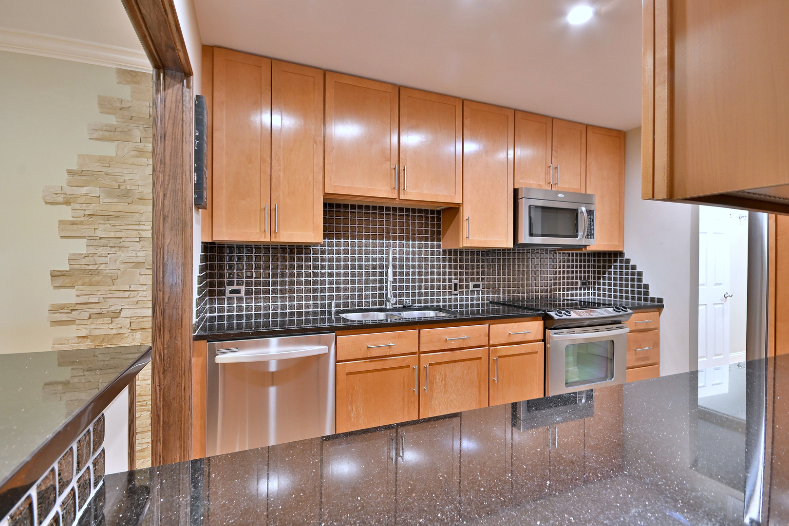 960 Beau Drive Unit: 205