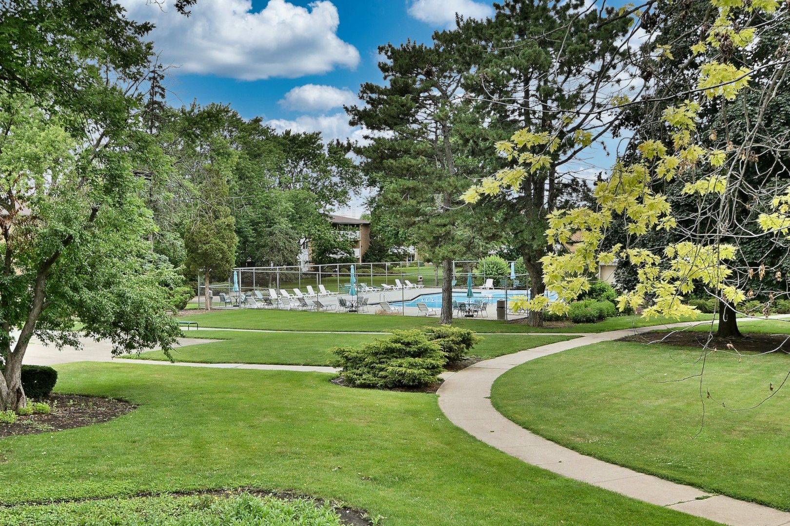 960 Beau Drive Unit: 205