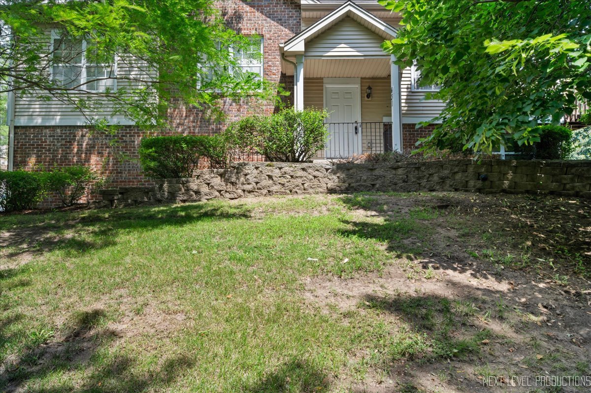 631 E Willow Street Unit: 0