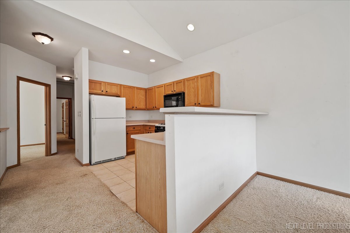 631 E Willow Street Unit: 0