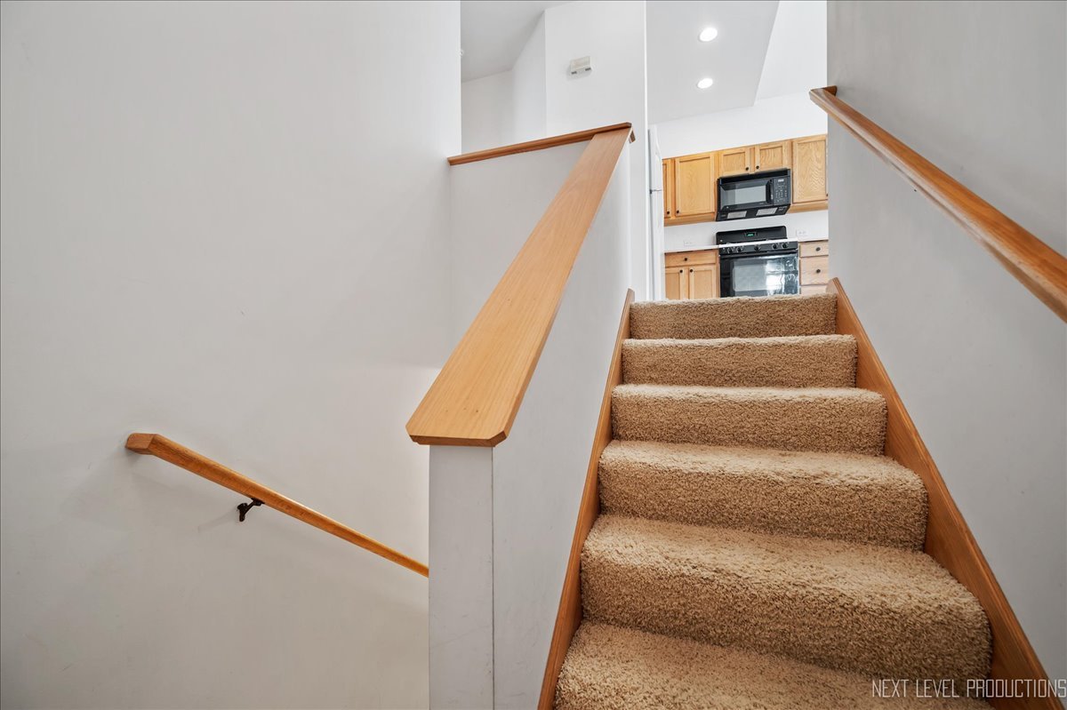 631 E Willow Street Unit: 0