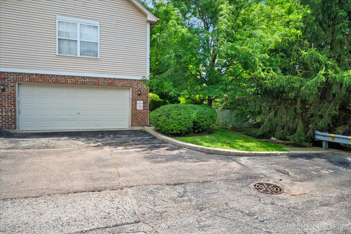 631 E Willow Street Unit: 0