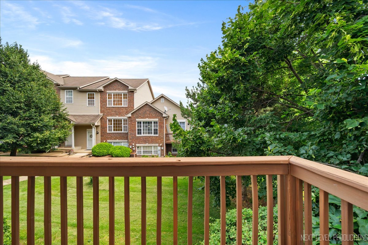 631 E Willow Street Unit: 0
