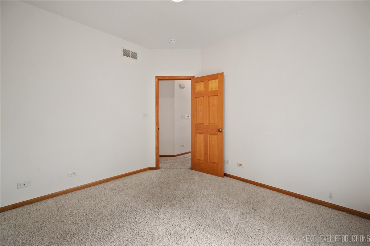 631 E Willow Street Unit: 0