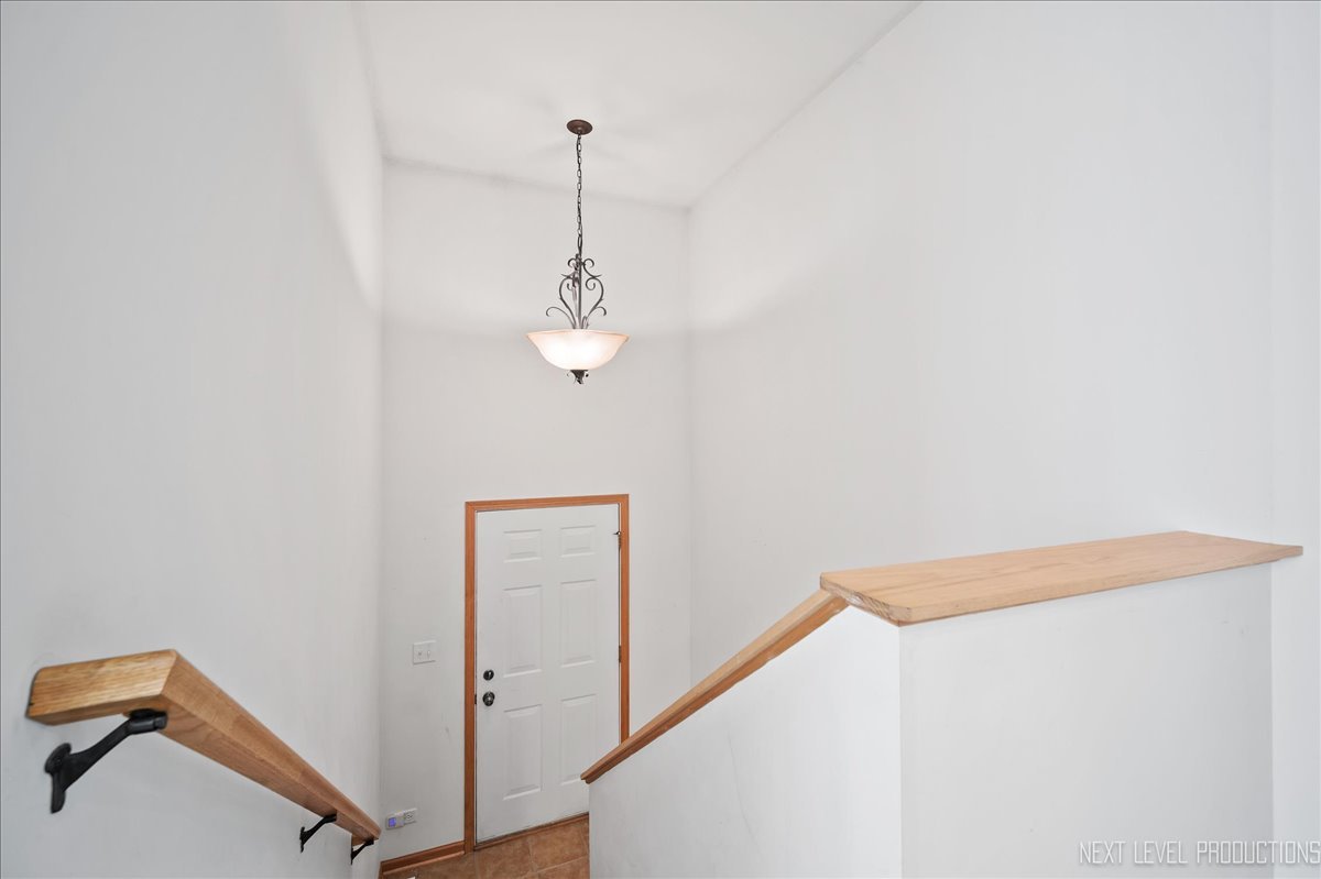 631 E Willow Street Unit: 0