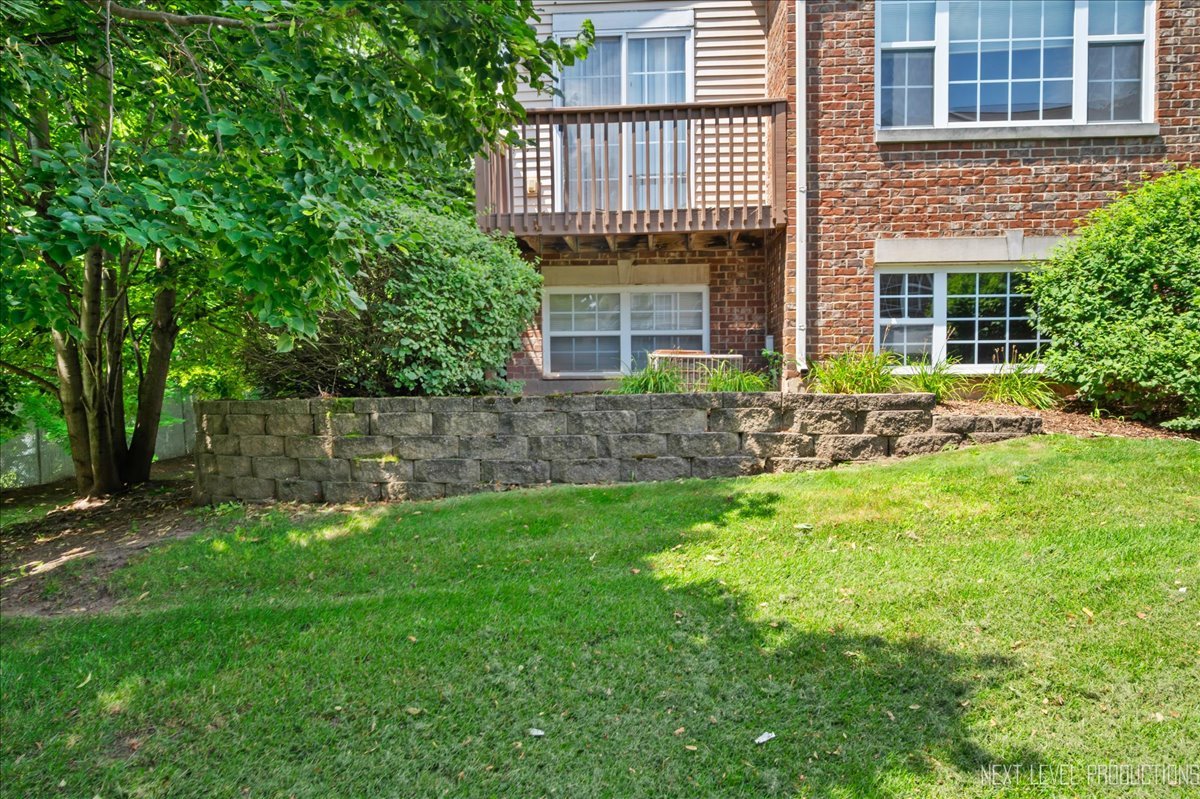 631 E Willow Street Unit: 0