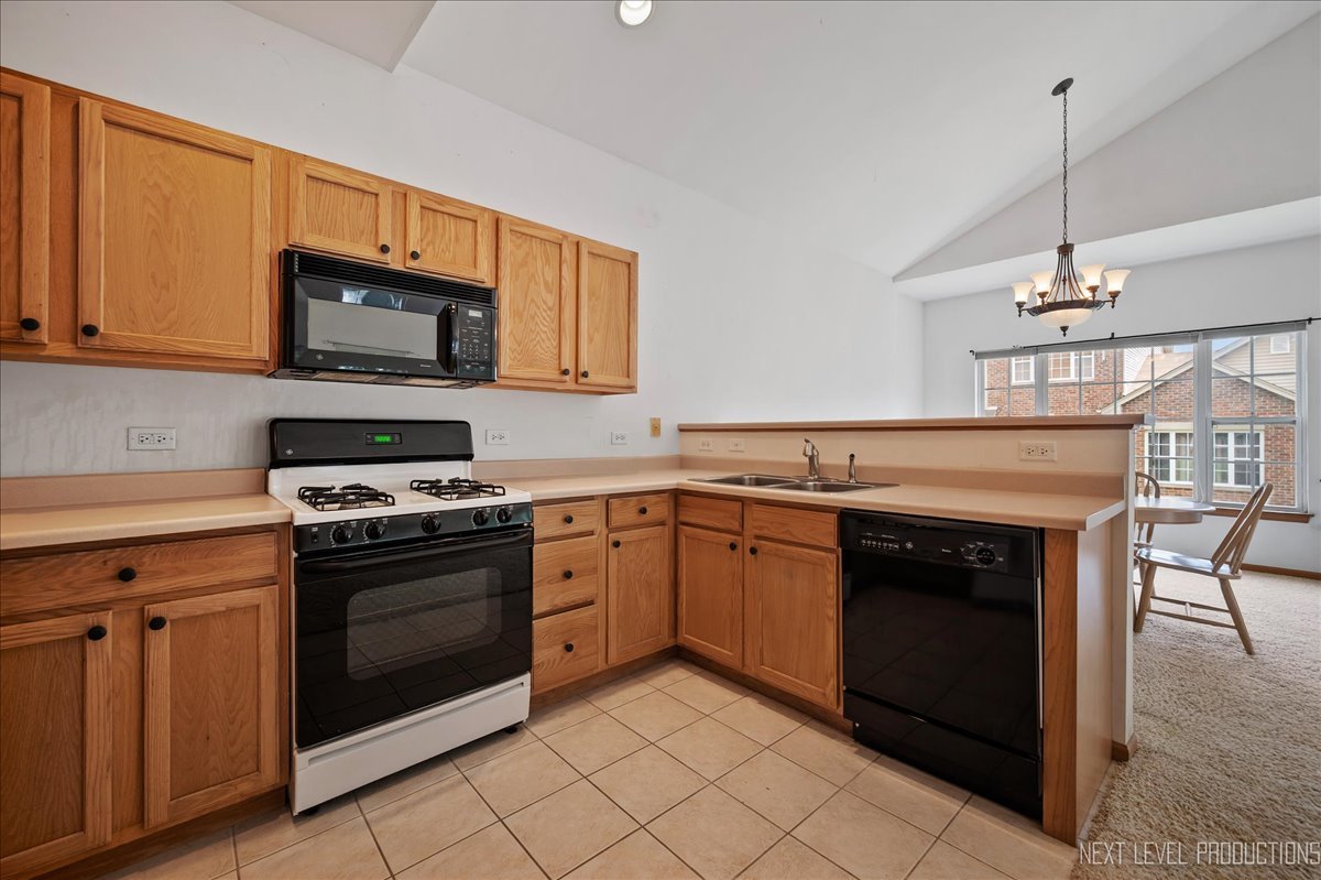 631 E Willow Street Unit: 0