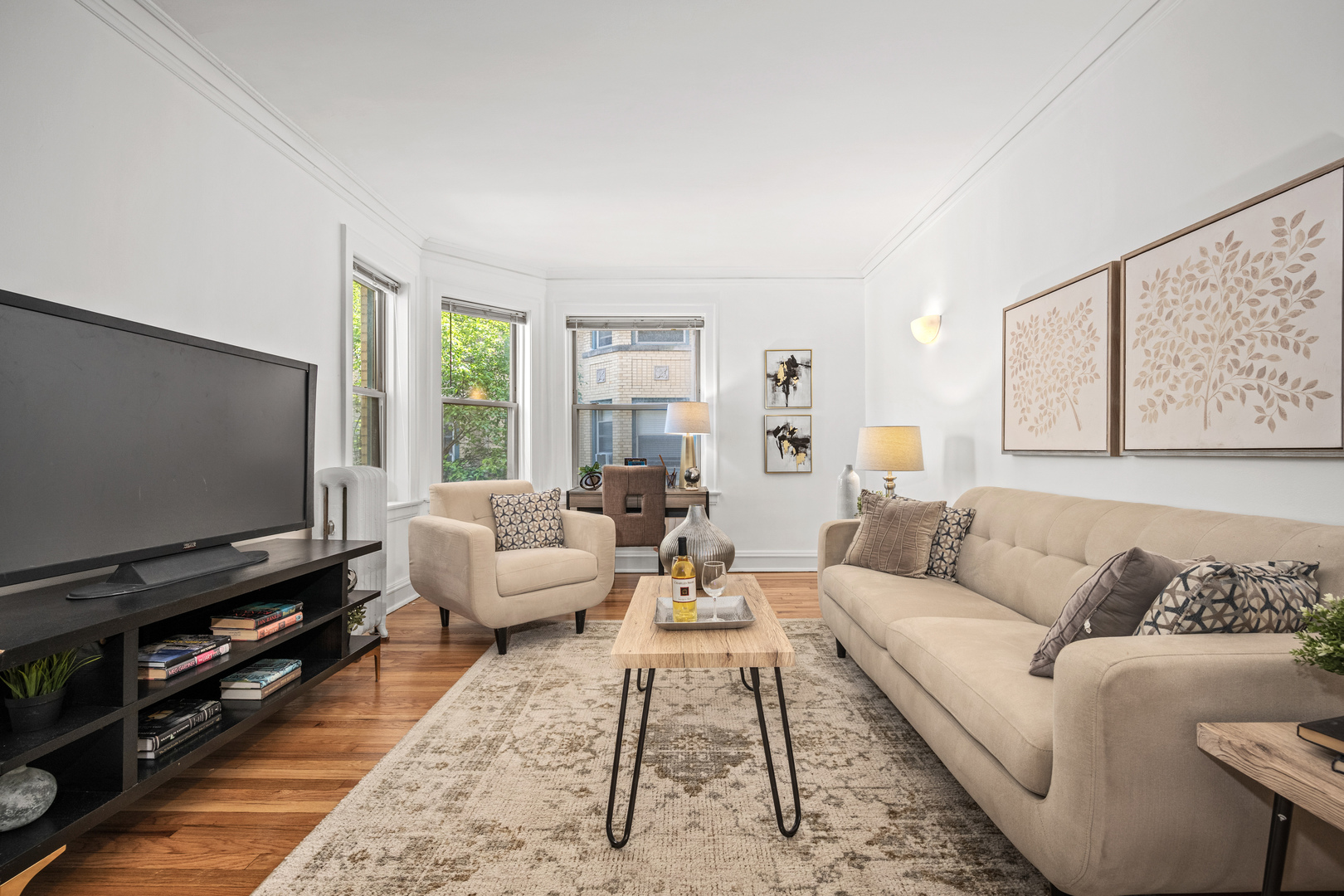 826 Mulford Street Unit: 1W
