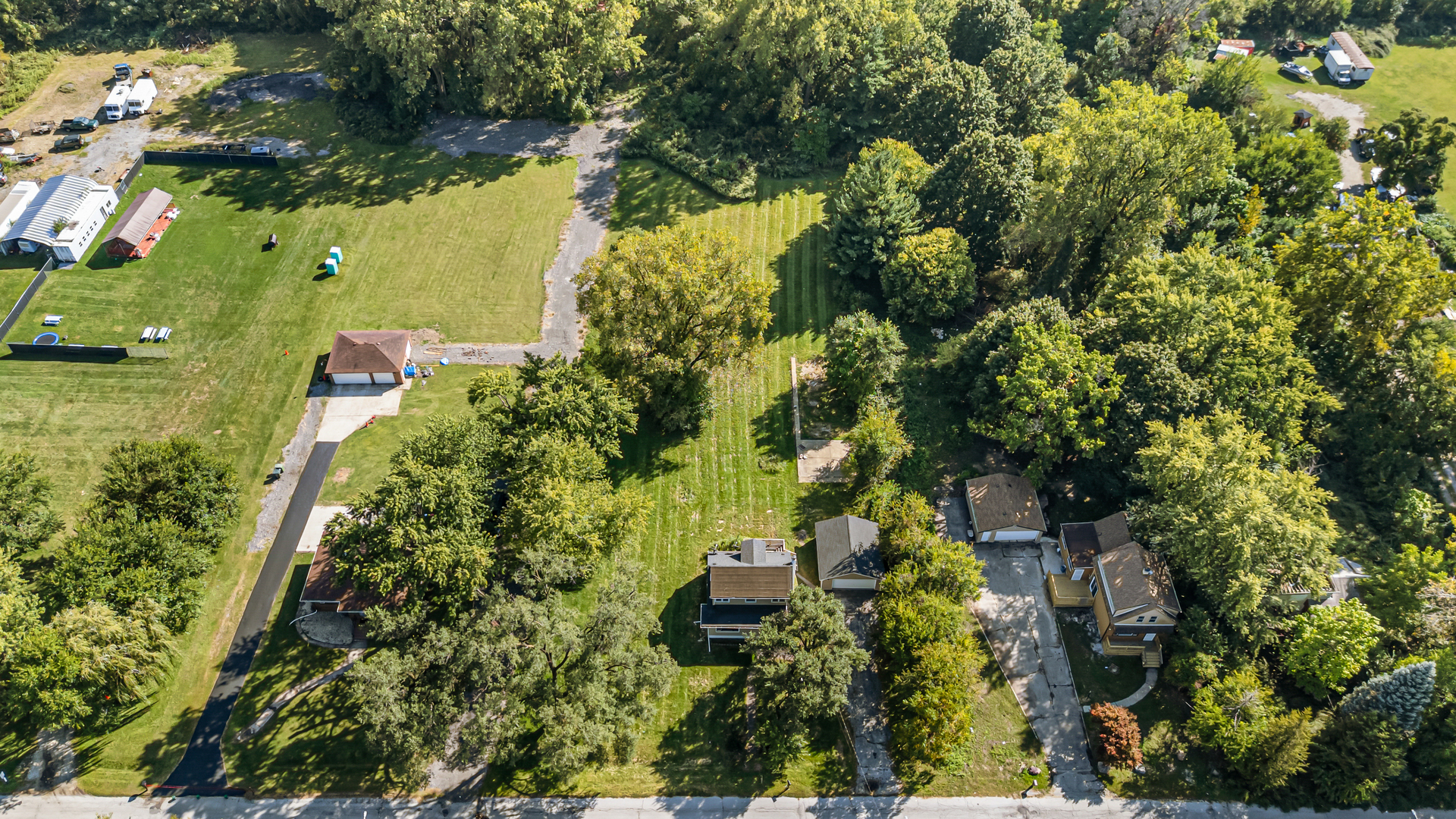 1725 E 158th Street