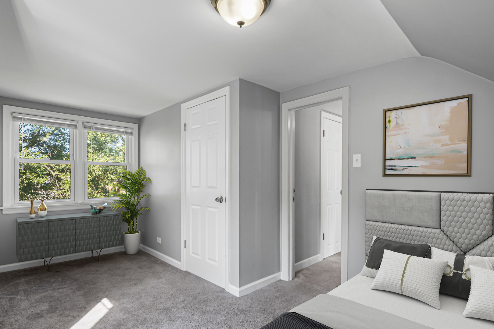 1725 E 158th Street